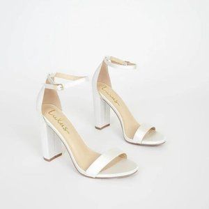 Lulus BRAND NEW Satin White Heels - Size 7